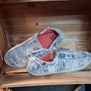 Billabong Men's Light Gray Canvas Slip-Ons with Coral Lining